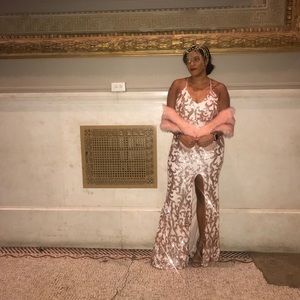 KAYLANI FORMAL SEQUIN SCROLL DRESS